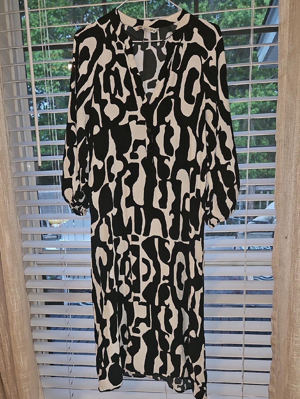 Zara Black and White Bold Abstract Print Dress
